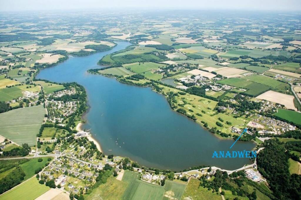 Cottage Anadwen Au Pied Du Lac Au Duc Et Son Golf โปลแอร์เมล ภายนอก รูปภาพ