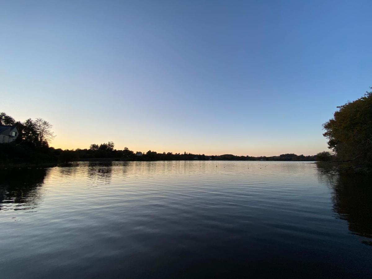 Cottage Anadwen Au Pied Du Lac Au Duc Et Son Golf โปลแอร์เมล ภายนอก รูปภาพ